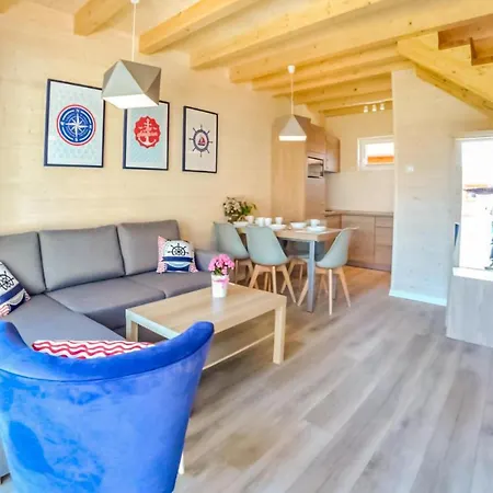 Holiday home Beautiful In With Kitchen